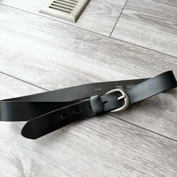 Vintage Black Premium Leather Belt Made in Canada - Picture 3 of 14